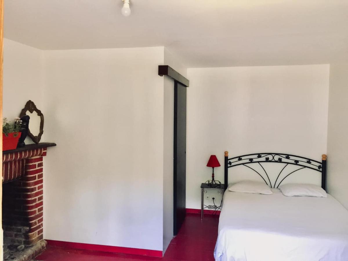 Manoir Le Rest Ξενοδοχείο Lanrivain Εξωτερικό φωτογραφία